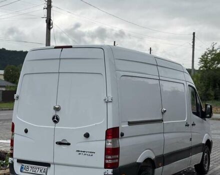 Белый Мерседес Sprinter, объемом двигателя 2.14 л и пробегом 380 тыс. км за 13000 $, фото 4 на Automoto.ua