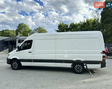 Белый Мерседес Sprinter, объемом двигателя 2.1 л и пробегом 260 тыс. км за 18000 $, фото 5 на Automoto.ua