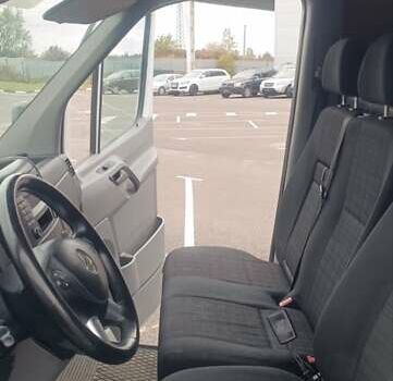 Белый Мерседес Sprinter, объемом двигателя 2.15 л и пробегом 300 тыс. км за 14000 $, фото 33 на Automoto.ua