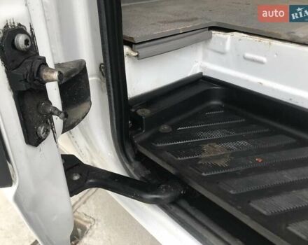 Белый Мерседес Sprinter, объемом двигателя 2.9 л и пробегом 189 тыс. км за 33900 $, фото 25 на Automoto.ua