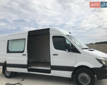 Белый Мерседес Sprinter, объемом двигателя 2.9 л и пробегом 189 тыс. км за 33900 $, фото 6 на Automoto.ua