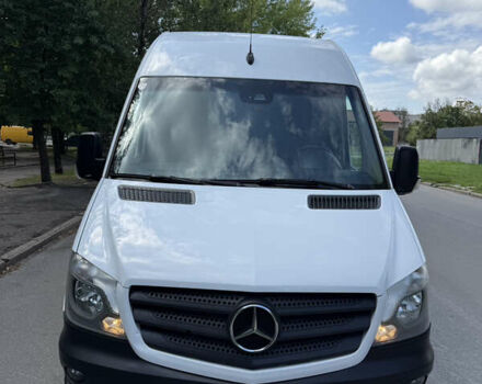 Белый Мерседес Sprinter, объемом двигателя 0 л и пробегом 348 тыс. км за 15200 $, фото 1 на Automoto.ua
