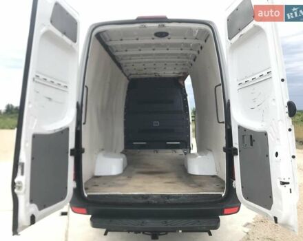 Белый Мерседес Sprinter, объемом двигателя 2.9 л и пробегом 189 тыс. км за 33900 $, фото 5 на Automoto.ua