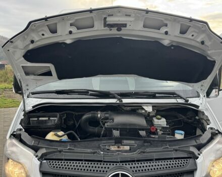 Белый Мерседес Sprinter, объемом двигателя 3 л и пробегом 518 тыс. км за 18999 $, фото 22 на Automoto.ua