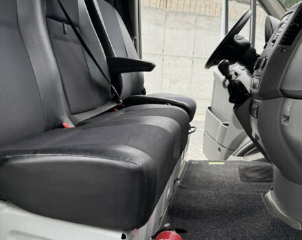 Белый Мерседес Sprinter, объемом двигателя 3 л и пробегом 245 тыс. км за 35351 $, фото 32 на Automoto.ua