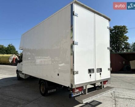 Белый Мерседес Sprinter, объемом двигателя 2.14 л и пробегом 134 тыс. км за 22500 $, фото 2 на Automoto.ua