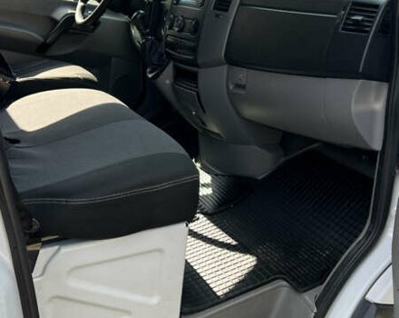 Белый Мерседес Sprinter, объемом двигателя 2.14 л и пробегом 262 тыс. км за 18000 $, фото 10 на Automoto.ua