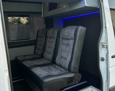 Белый Мерседес Sprinter, объемом двигателя 3 л и пробегом 530 тыс. км за 26999 $, фото 30 на Automoto.ua