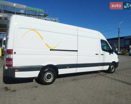 Белый Мерседес Sprinter, объемом двигателя 2.14 л и пробегом 450 тыс. км за 16500 $, фото 1 на Automoto.ua