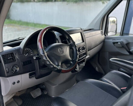 Белый Мерседес Sprinter, объемом двигателя 3 л и пробегом 530 тыс. км за 26999 $, фото 18 на Automoto.ua