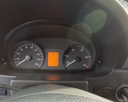 Белый Мерседес Sprinter, объемом двигателя 2.1 л и пробегом 291 тыс. км за 15500 $, фото 8 на Automoto.ua