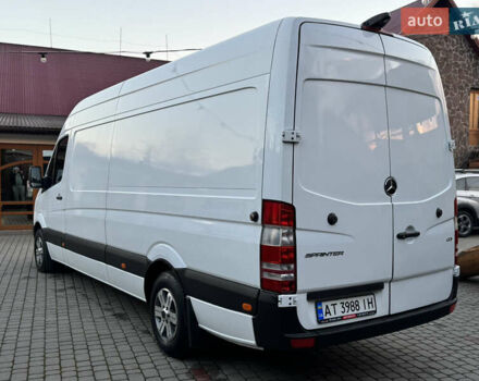 Белый Мерседес Sprinter, объемом двигателя 2.1 л и пробегом 431 тыс. км за 16499 $, фото 4 на Automoto.ua