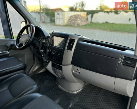 Белый Мерседес Sprinter, объемом двигателя 3 л и пробегом 530 тыс. км за 26999 $, фото 23 на Automoto.ua