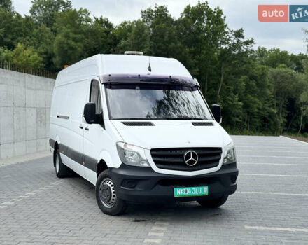 Белый Мерседес Sprinter, объемом двигателя 3 л и пробегом 245 тыс. км за 35351 $, фото 4 на Automoto.ua