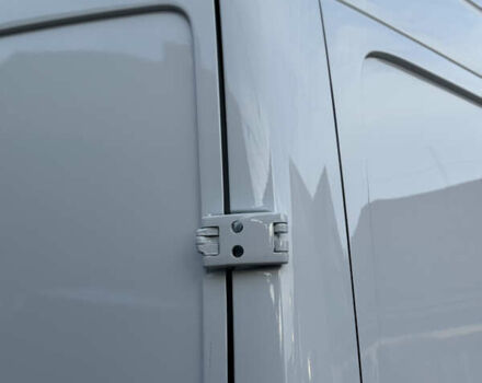 Белый Мерседес Sprinter, объемом двигателя 2.1 л и пробегом 385 тыс. км за 14999 $, фото 26 на Automoto.ua