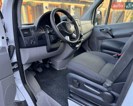 Белый Мерседес Sprinter, объемом двигателя 2.1 л и пробегом 385 тыс. км за 14999 $, фото 29 на Automoto.ua