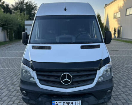 Белый Мерседес Sprinter, объемом двигателя 3 л и пробегом 530 тыс. км за 26999 $, фото 4 на Automoto.ua