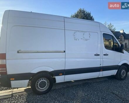 Белый Мерседес Sprinter, объемом двигателя 2.1 л и пробегом 410 тыс. км за 15500 $, фото 4 на Automoto.ua