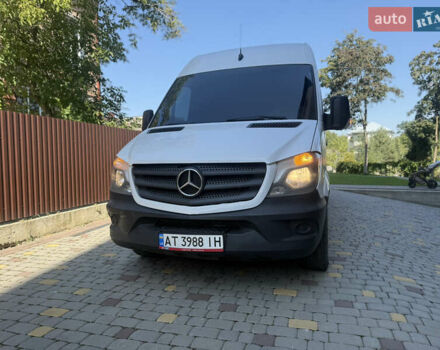 Белый Мерседес Sprinter, объемом двигателя 2.14 л и пробегом 428 тыс. км за 14800 $, фото 1 на Automoto.ua