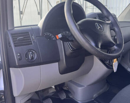 Білий Мерседес Sprinter, об'ємом двигуна 2.2 л та пробігом 329 тис. км за 15999 $, фото 8 на Automoto.ua