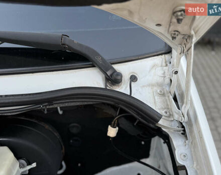 Белый Мерседес Sprinter, объемом двигателя 2.1 л и пробегом 431 тыс. км за 16499 $, фото 16 на Automoto.ua