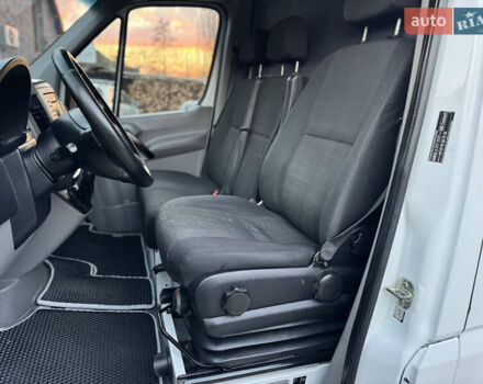 Белый Мерседес Sprinter, объемом двигателя 2.1 л и пробегом 431 тыс. км за 16499 $, фото 33 на Automoto.ua