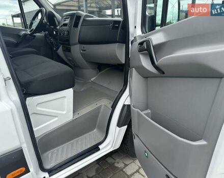 Білий Мерседес Sprinter, об'ємом двигуна 2.14 л та пробігом 400 тис. км за 23500 $, фото 28 на Automoto.ua
