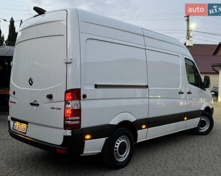 Белый Мерседес Sprinter, объемом двигателя 2.1 л и пробегом 385 тыс. км за 14999 $, фото 1 на Automoto.ua