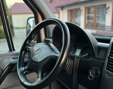 Белый Мерседес Sprinter, объемом двигателя 2.1 л и пробегом 431 тыс. км за 16499 $, фото 50 на Automoto.ua