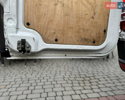 Белый Мерседес Sprinter, объемом двигателя 2.1 л и пробегом 431 тыс. км за 16499 $, фото 24 на Automoto.ua