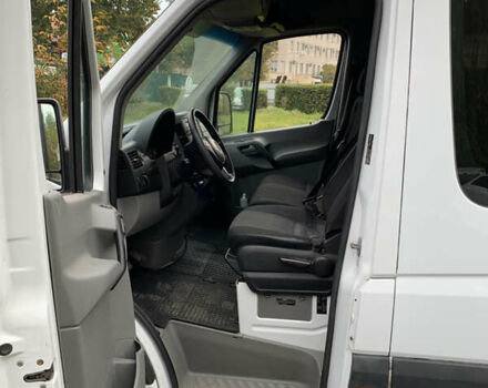 Белый Мерседес Sprinter, объемом двигателя 2.1 л и пробегом 377 тыс. км за 23000 $, фото 15 на Automoto.ua