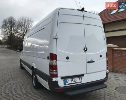 Белый Мерседес Sprinter, объемом двигателя 2.1 л и пробегом 263 тыс. км за 21600 $, фото 9 на Automoto.ua