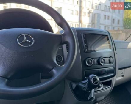 Белый Мерседес Sprinter, объемом двигателя 0 л и пробегом 220 тыс. км за 16000 $, фото 7 на Automoto.ua