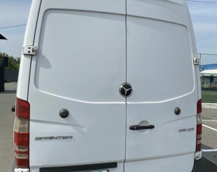 Белый Мерседес Sprinter, объемом двигателя 2.2 л и пробегом 392 тыс. км за 14441 $, фото 4 на Automoto.ua