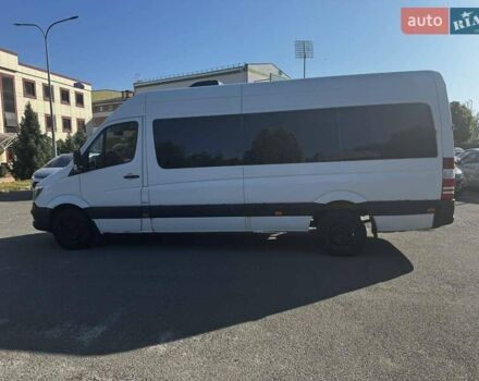 Белый Мерседес Sprinter, объемом двигателя 2.14 л и пробегом 391 тыс. км за 18000 $, фото 2 на Automoto.ua