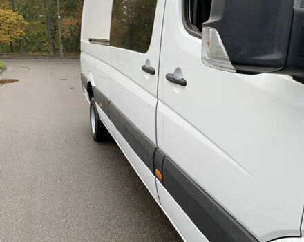 Белый Мерседес Sprinter, объемом двигателя 2.1 л и пробегом 377 тыс. км за 23000 $, фото 3 на Automoto.ua