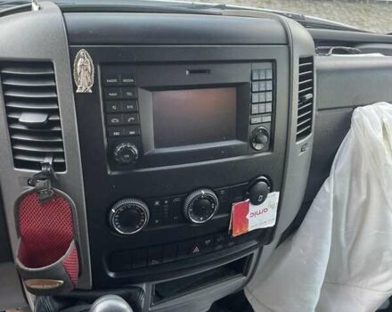 Белый Мерседес Sprinter, объемом двигателя 2.14 л и пробегом 240 тыс. км за 9950 $, фото 22 на Automoto.ua