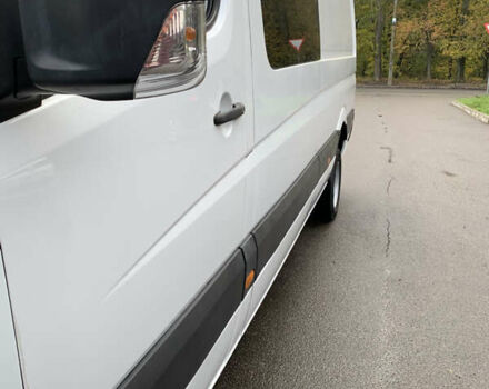 Белый Мерседес Sprinter, объемом двигателя 2.1 л и пробегом 377 тыс. км за 23000 $, фото 2 на Automoto.ua