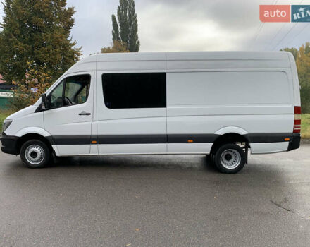 Белый Мерседес Sprinter, объемом двигателя 2.1 л и пробегом 377 тыс. км за 23000 $, фото 9 на Automoto.ua