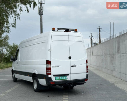 Белый Мерседес Sprinter, объемом двигателя 3 л и пробегом 245 тыс. км за 35351 $, фото 16 на Automoto.ua