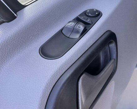 Білий Мерседес Sprinter, об'ємом двигуна 2.2 л та пробігом 329 тис. км за 15999 $, фото 10 на Automoto.ua