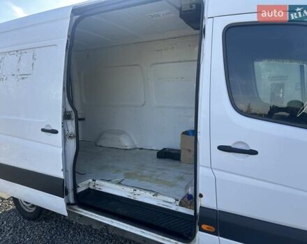 Белый Мерседес Sprinter, объемом двигателя 2.1 л и пробегом 410 тыс. км за 15500 $, фото 9 на Automoto.ua