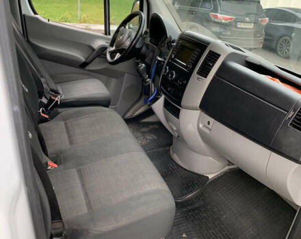 Белый Мерседес Sprinter, объемом двигателя 2.1 л и пробегом 377 тыс. км за 23000 $, фото 13 на Automoto.ua
