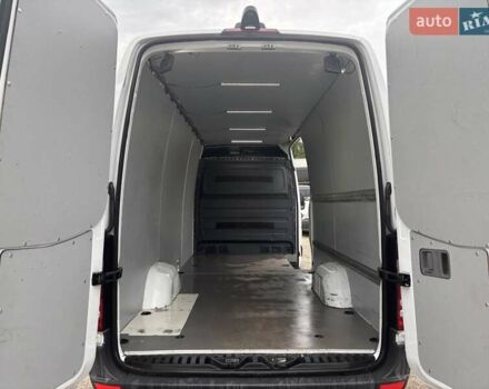 Белый Мерседес Sprinter, объемом двигателя 2.1 л и пробегом 209 тыс. км за 19600 $, фото 7 на Automoto.ua