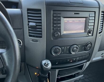 Білий Мерседес Sprinter, об'ємом двигуна 2.1 л та пробігом 320 тис. км за 25000 $, фото 12 на Automoto.ua