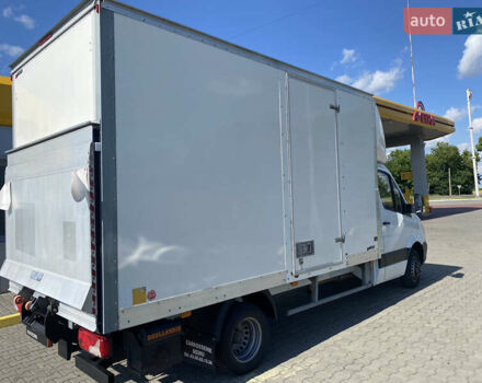 Белый Мерседес Sprinter, объемом двигателя 2.2 л и пробегом 296 тыс. км за 22500 $, фото 8 на Automoto.ua