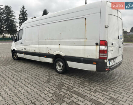 Белый Мерседес Sprinter, объемом двигателя 2.2 л и пробегом 570 тыс. км за 6500 $, фото 3 на Automoto.ua