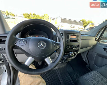 Белый Мерседес Sprinter, объемом двигателя 3 л и пробегом 313 тыс. км за 31000 $, фото 10 на Automoto.ua