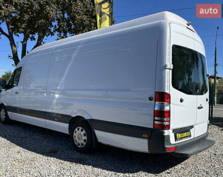 Белый Мерседес Sprinter, объемом двигателя 2.14 л и пробегом 430 тыс. км за 37500 $, фото 3 на Automoto.ua