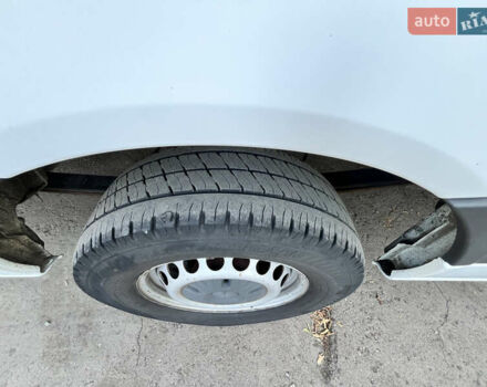 Белый Мерседес Sprinter, объемом двигателя 3 л и пробегом 313 тыс. км за 31000 $, фото 11 на Automoto.ua